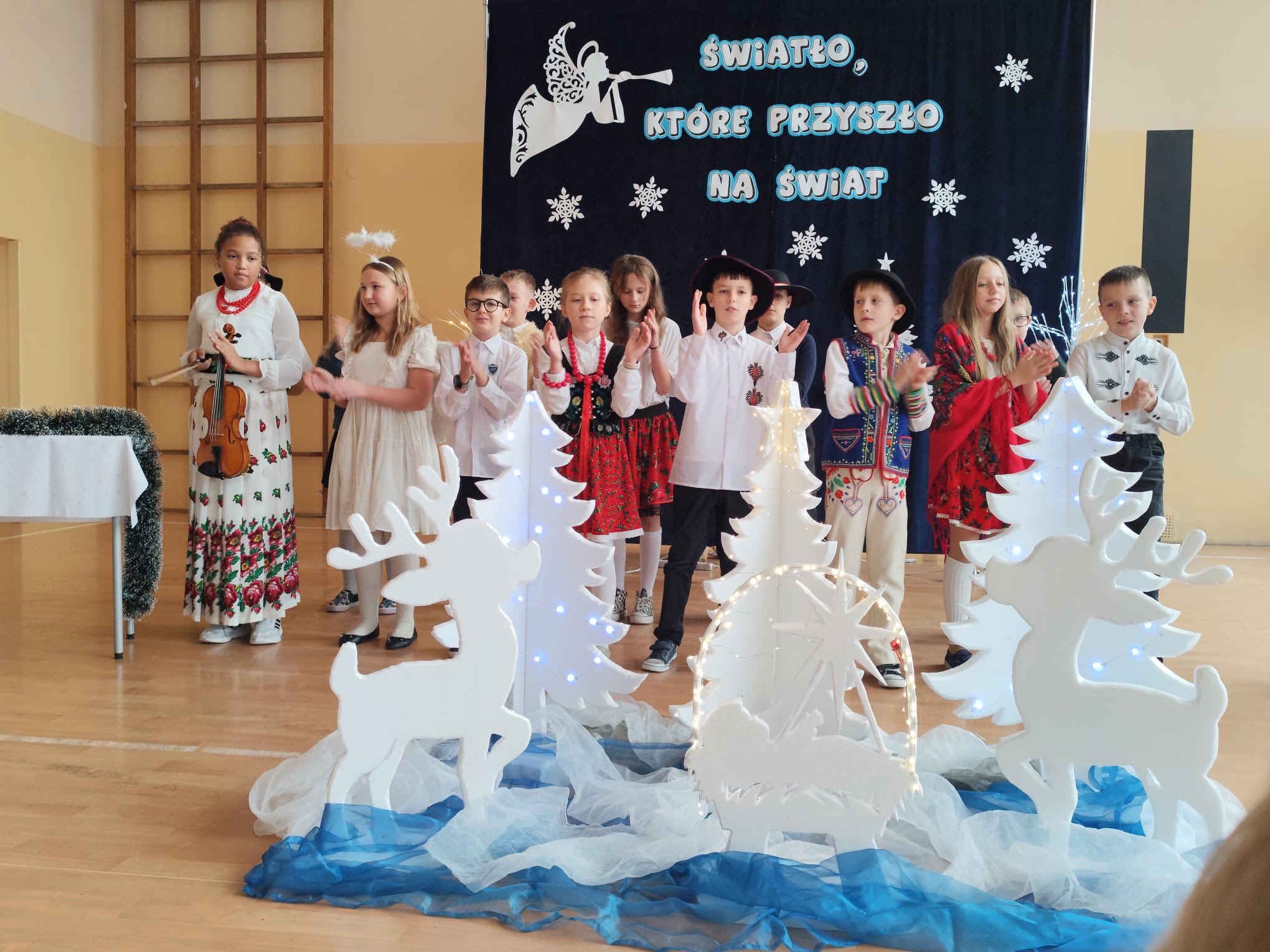 Uroczyste Jasełka – Światło prawdziwe