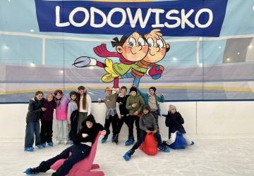Wyjście klasy 5 na lodowisko